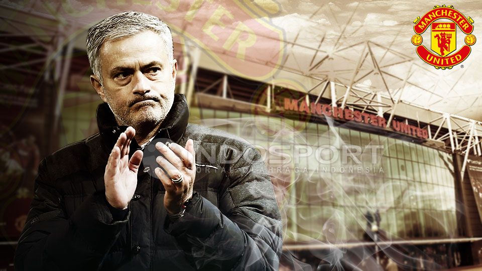 Pelatih Manchester United, Jose Mourinho. Copyright: © Grafis: Eli Suhaeli/INDOSPORT